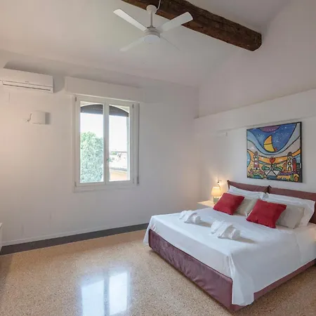 Testoni5 Apartment